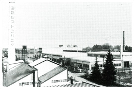 Pipe fitting manufacturing in the Kumagaya plant (1963)